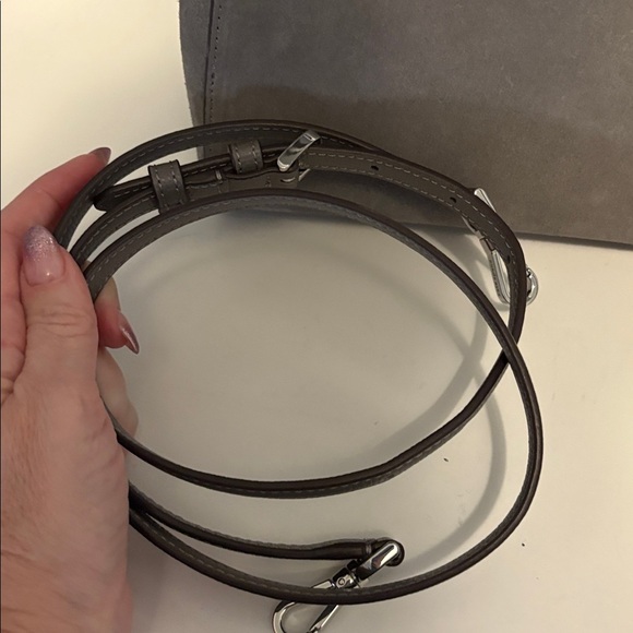 Kate Spade Phoebe hare gray suede small handbag-BNWT! 🤩 - Picture 8 of 10